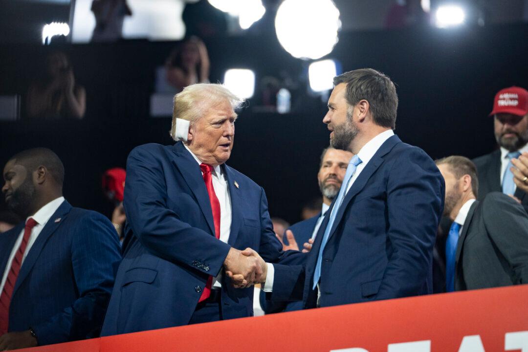 Trump, Vance Steal Show at RNC