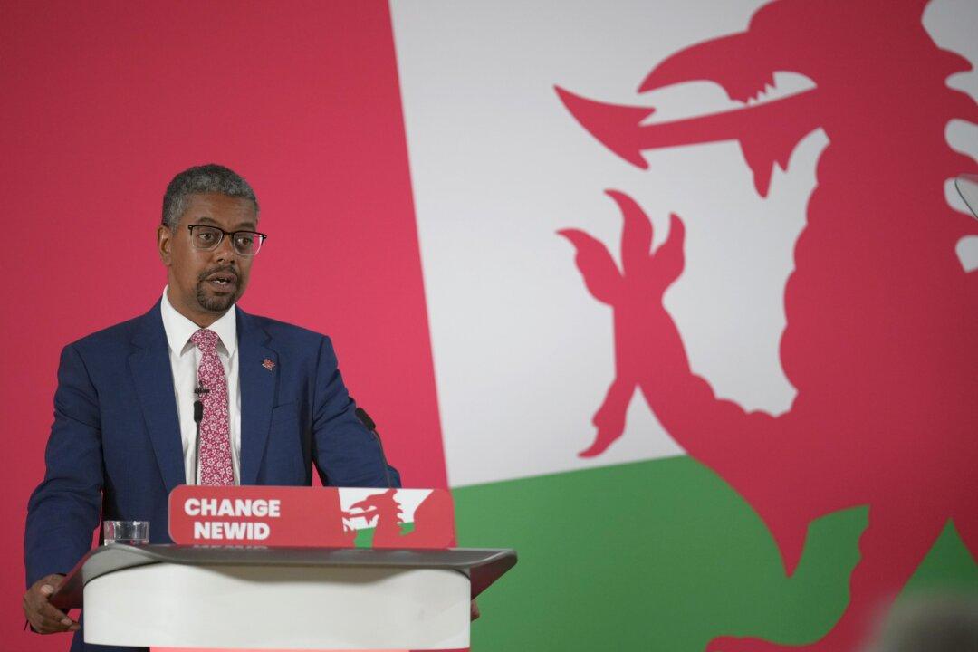 Wales First Minister Vaughan Gething Resigns After Government Walkout