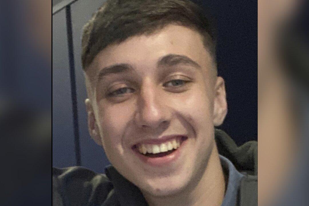 Spanish Police Say Body Found on Tenerife Is Likely British Teen Who Went Missing Nearly Month Ago