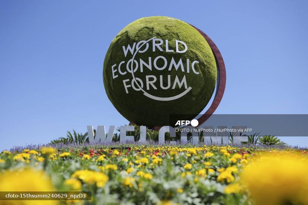 Chinese Premier’s Veiled Remarks at Davos Forum Spark Debate