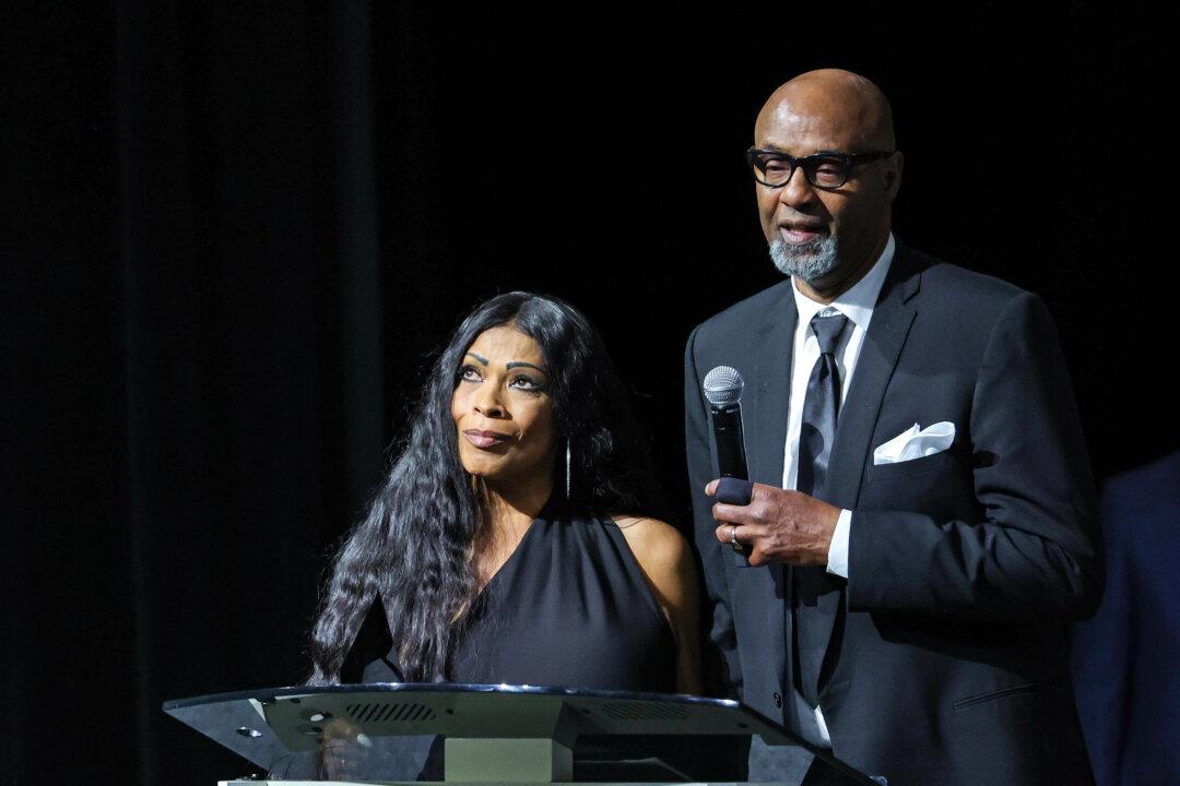 Joe ‘Jellybean’ Bryant, Father of Late NBA Superstar Kobe Bryant, Dies at 69