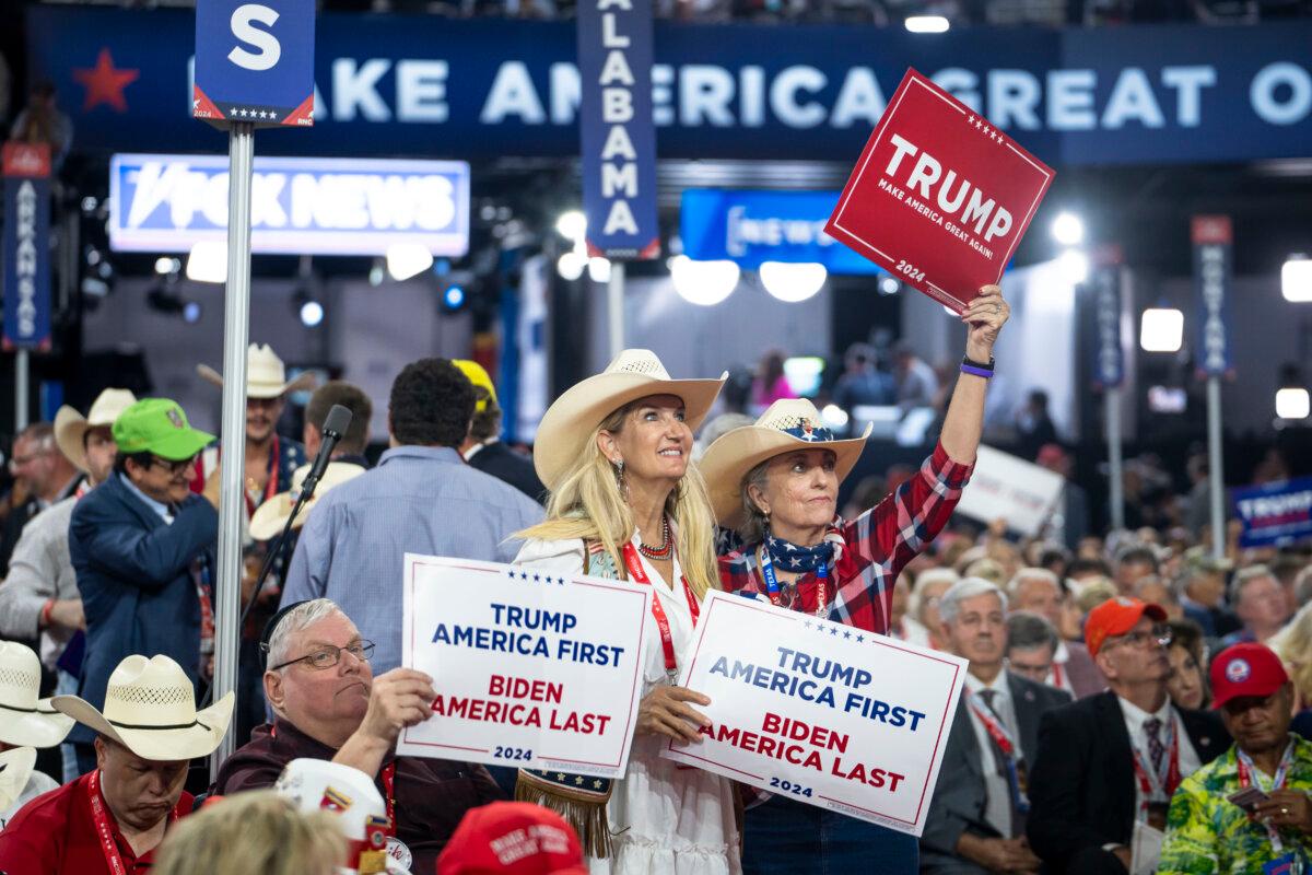 Texas delegates attend the Republican National Convention (RNC) in Milwaukee, Wis., on July 16, 2024. (Madalina Vasiliu/The Epoch Times)
