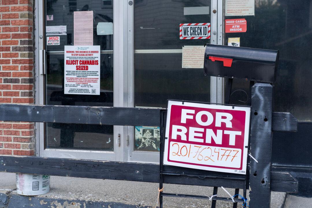 Middletown Police and State Task Force Join Hands to Curb Illegal Cannabis Stores