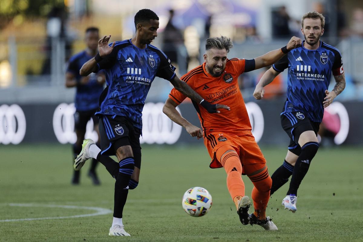 Earthquakes Come up Just Short When Dynamo Scores Late Goal