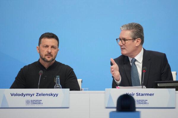 British Prime Minister Keir Starmer with Ukrainian President Volodymyr Zelensky during the opening plenary at the European Political Community summit at Blenheim Palace in Woodstock, Oxfordshire on July 18, 2024 (Kin Cheung/PA Wire)