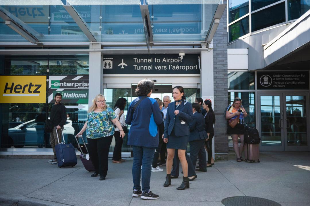 Porter Hardest Hit Canadian Airline in Global IT Failure, Banks ‘Reviewing the Situation’