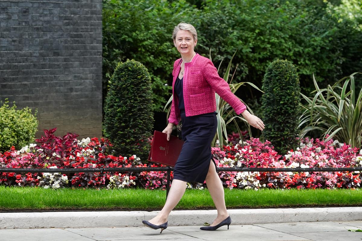 Raids to Target Car Washes, Nail Bars as Home Office Diverts Manpower From Rwanda Scheme