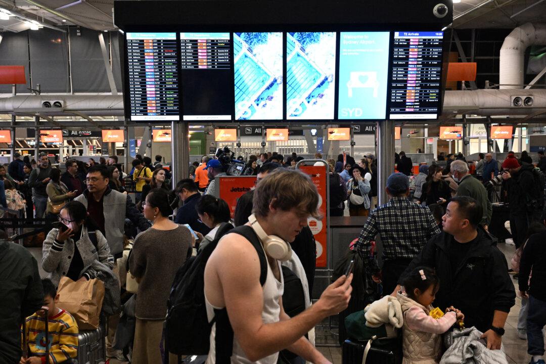 Albanese Government’s Sydney Airport Reforms Spark Controversy Over Consultation Process