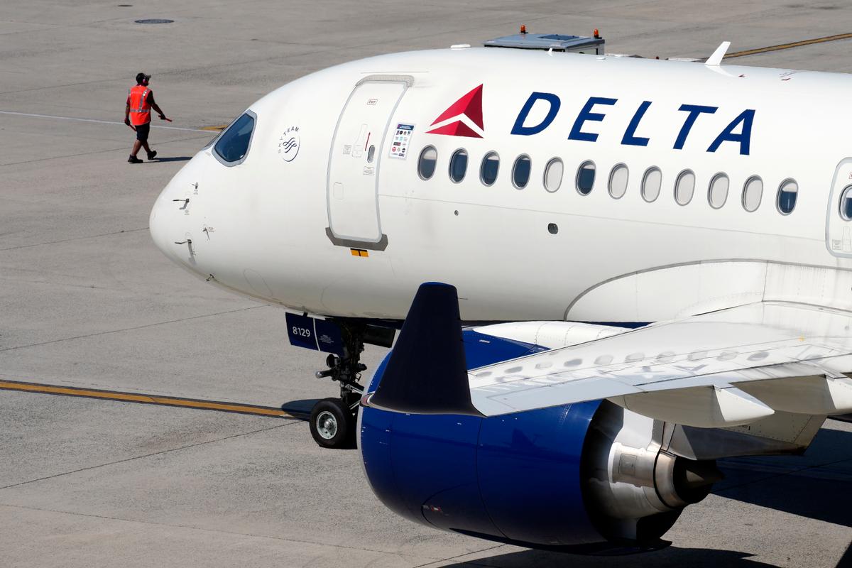 Delta Air Lines Executive Quits Weeks After CrowdStrike Fiasco