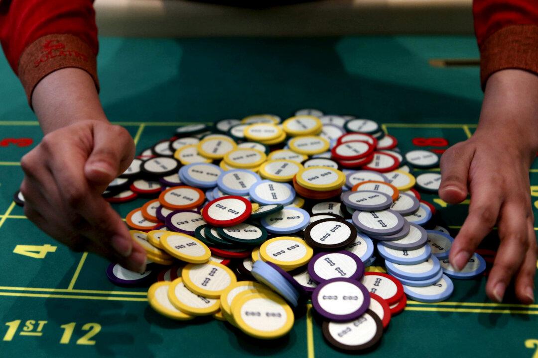 Philippines Bans Chinese-Run Online Gambling Operations