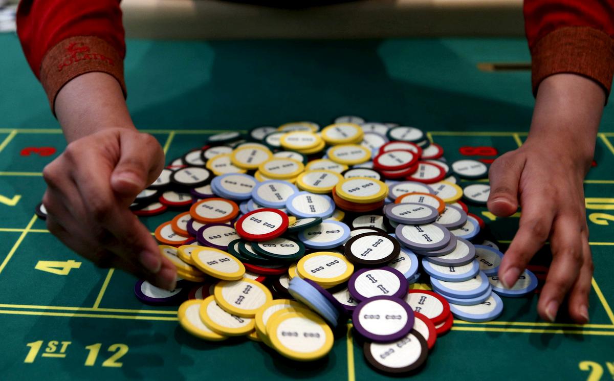 Philippines Bans Chinese-Run Online Gambling Operations