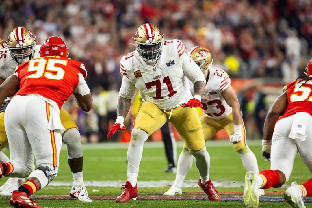 49ers All-Pro Tackle Williams a Training-Camp No-Show Due to Contract Issues
