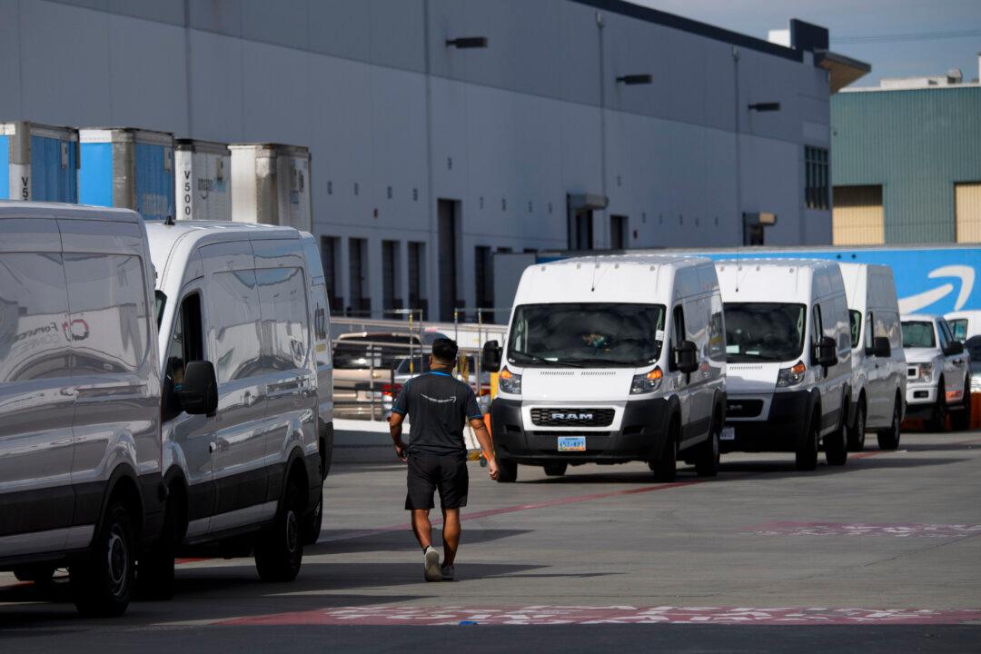 E-Commerce Hubs Worsen Air Pollution, New Study Claims