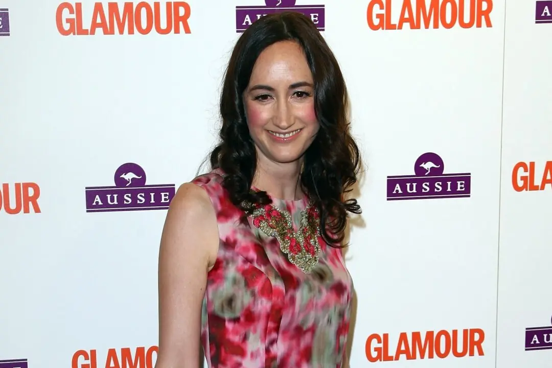 Sophia Kinsella, Author of ‘Shopaholic’ Novels, Dies at 55