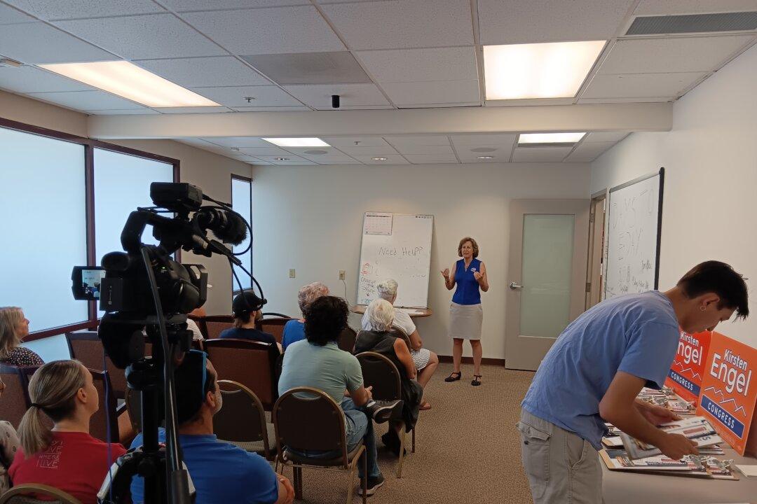 Harris Campaign, Engel Canvas in Arizona’s Border Battleground District