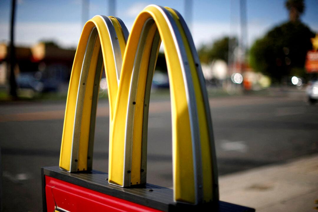 McDonald’s Same-Store Sales Fall for 1st Time Since 2020 as Tapped-Out Customers Hold on to Cash