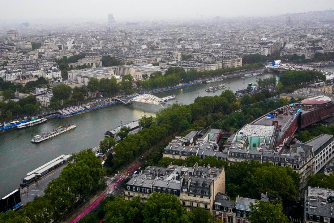 Olympic Triathlon Gets Clearance After Water Tests Show Seine River Safe