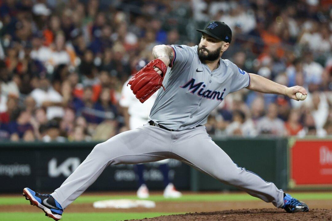 Padres Land Closer Scott From Marlins, Add Starter Perez From Pirates