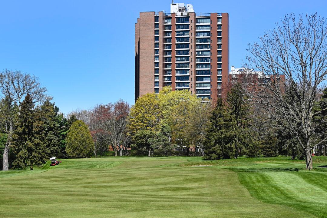 Before Agreeing to a Seasonal Layoff, Know the Risks, Experts Say