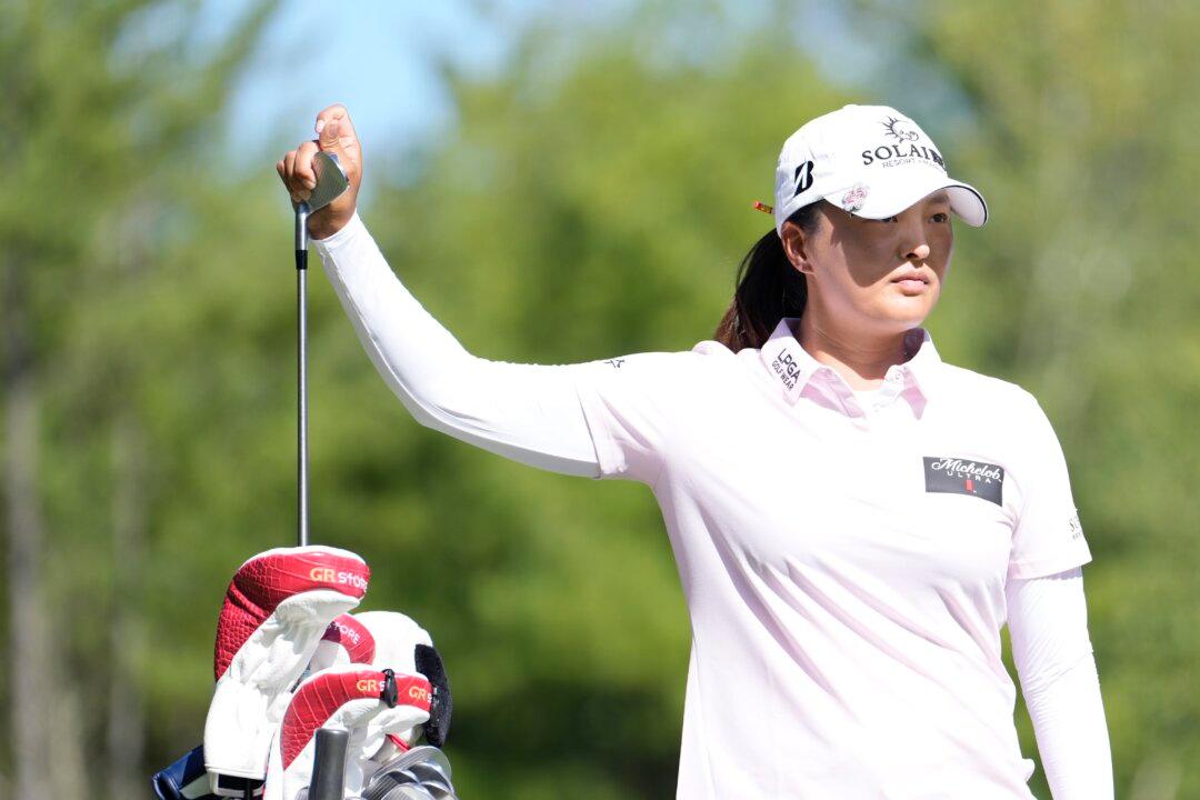 Jin Young Ko Holds Two-Shot Lead at FM Championship
