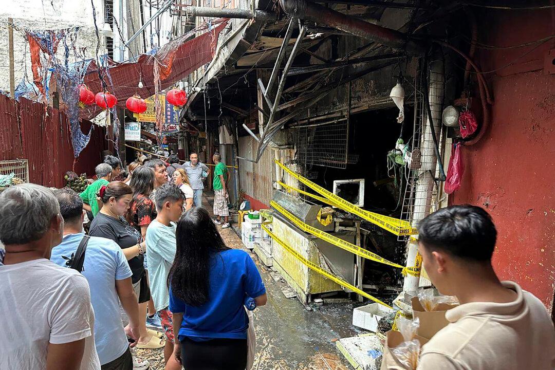 Fire Sweeps Through Building in Manila’s Chinatown, Killing at Least 11