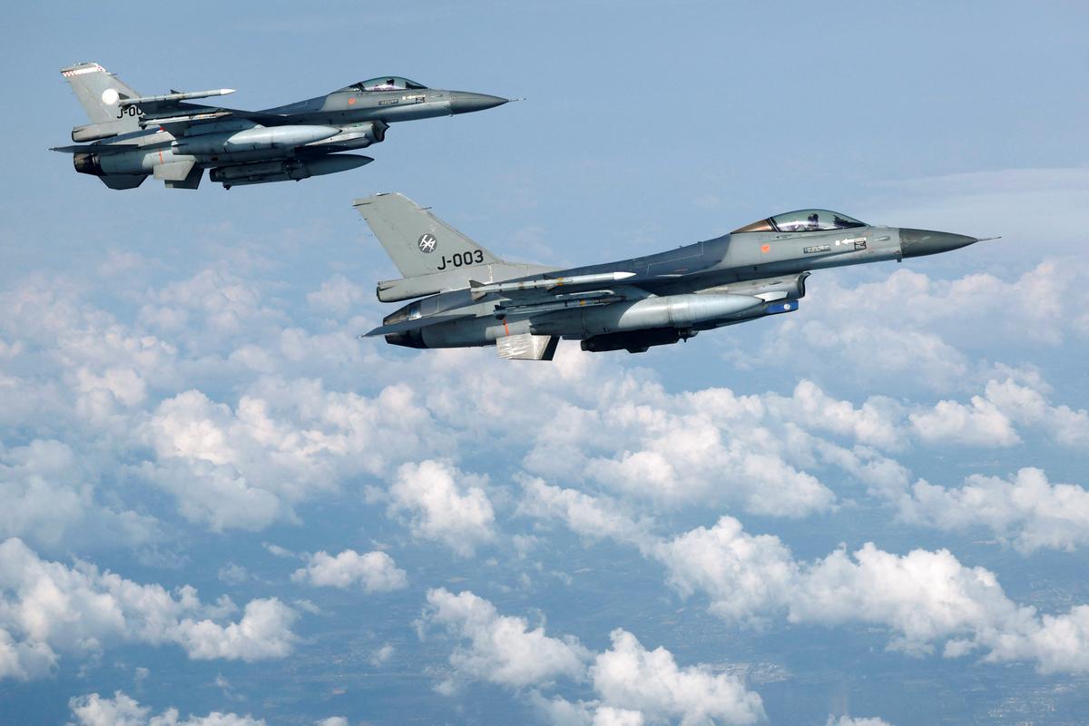 F-16 Jet Drops Fuel Tanks During Emergency Incident Over Michigan, One Explodes in Lake Huron