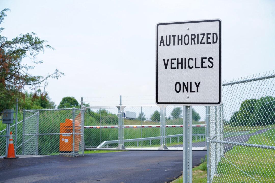 Emergency Access Gate Installed Along I-84 in Orange County After Fatal Bus Accident