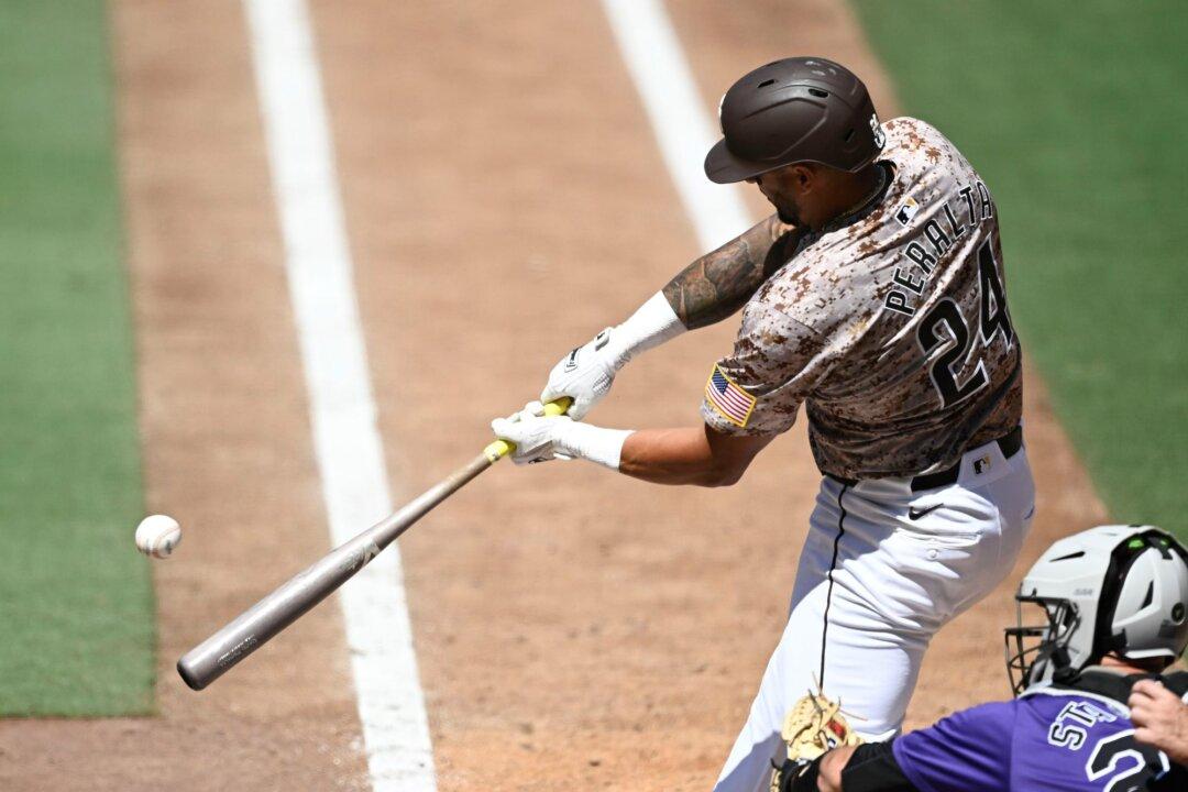Peralta Homers and Steals One From Rockies as Padres Cruise to Victory