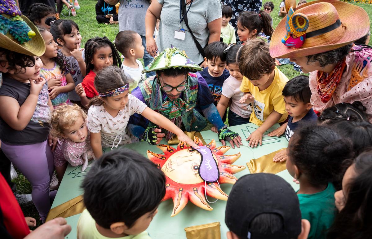 ‘The Lizard Y El Sol’: Kid-Friendly Production in Chicago Parks