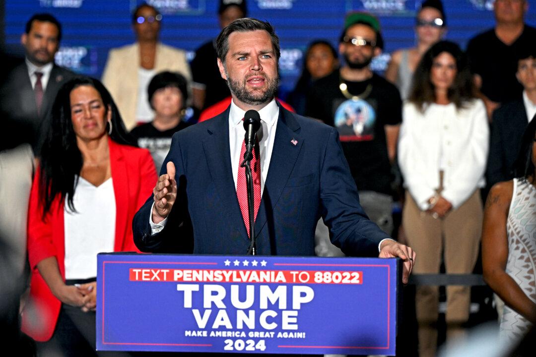 Vance Won’t Commit to Debate Until Walz Is Officially Nominated