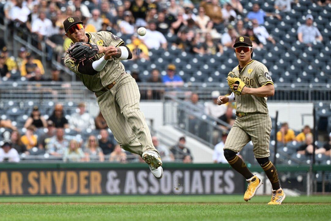 Manny Machado’s 2-run Double in the 10th Inning Helps Padres Rally Past Marlins 6–2