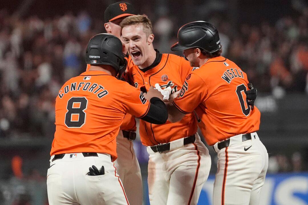 Conforto Scores on Canha’s Sacrifice Fly in 9th and Giants Edge Tigers 3–2