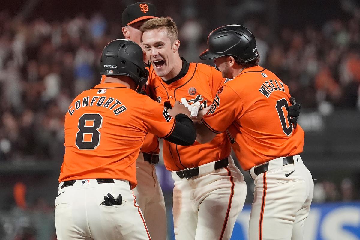 Conforto Scores on Canha’s Sacrifice Fly in 9th and Giants Edge Tigers 3–2