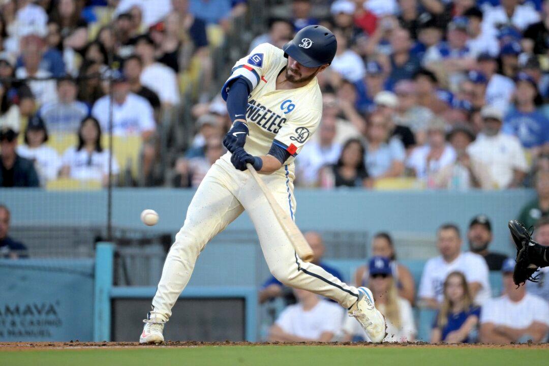 Gavin Lux Knocks in 3 as Dodgers Get Past Paul Skenes and Pirates 4–1