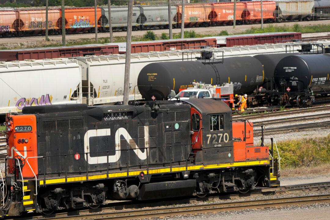Rail Companies Start to Halt Certain Shipments as Lockout Threat Looms