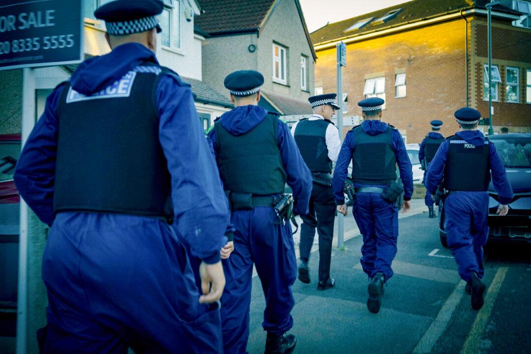 Large Protests Keeping Met Police From Tackling Crime, Report Finds