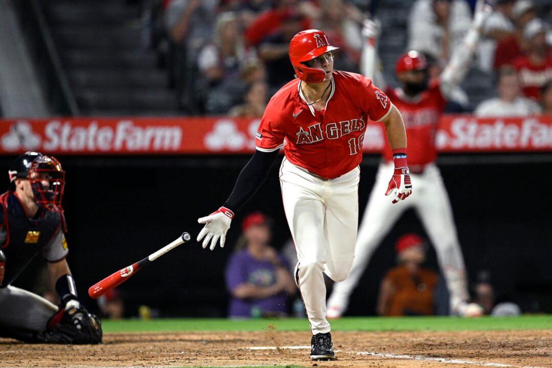 Moniak’s Double and O'Hoppe’s Slump-Ending Homer Help Angels Rally for 3–2 Victory Over Braves