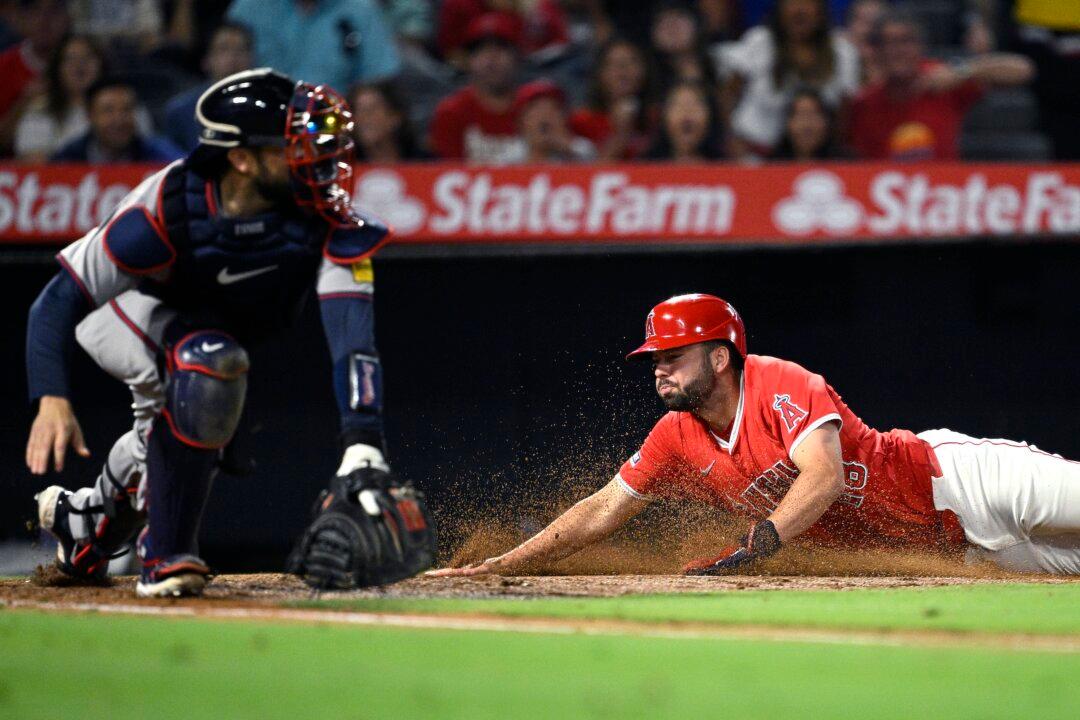 Sale Strikes out 10 in 14th Win and Braves Hit 3 HRs to Rout Angels 11–3