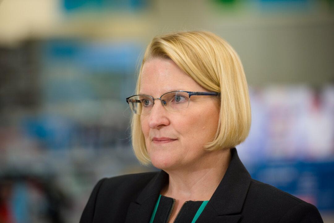 Ontario: Qualified US Doctors, Nurses Can Begin Work Before Registration