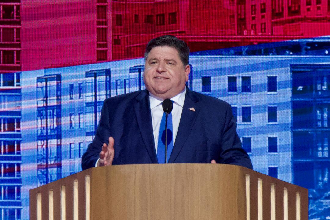 Gov. Pritzker Blocks Hiring of Pardoned Jan. 6 Participants in Illinois