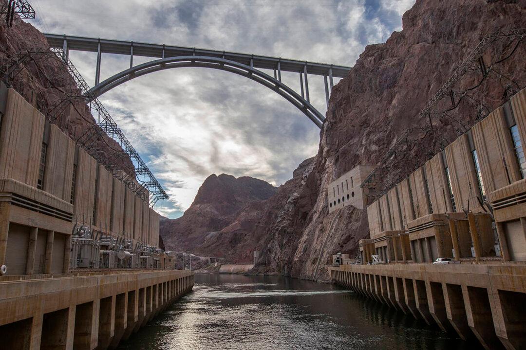 Planning to Visit Hoover Dam? Check Out This First