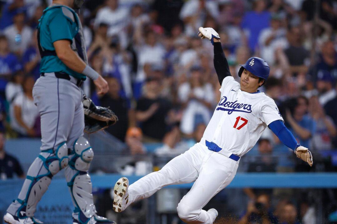 Dodgers Score Five in Fifth, Roll Past Mariners to Cap Three-Game Series Sweep