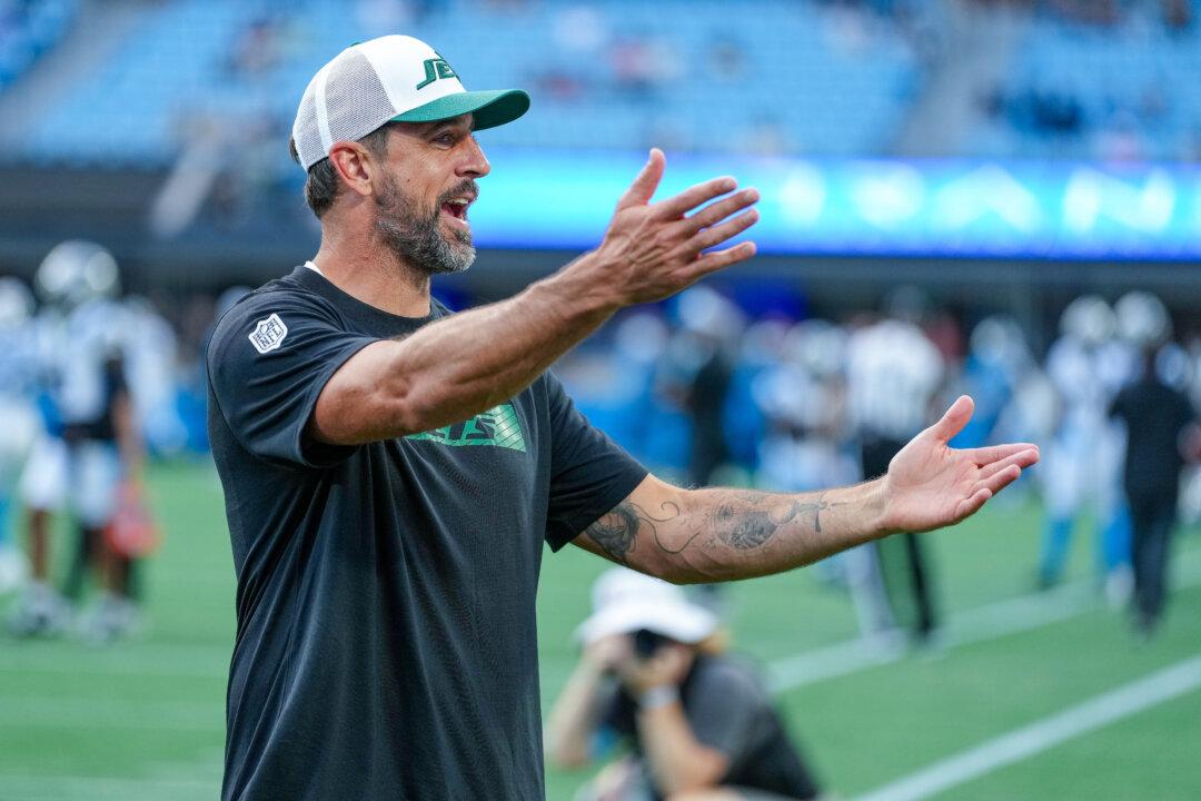 Aaron Rodgers Says This Year’s Jets Training Camp One of the Toughest in Years