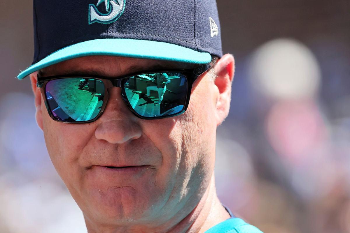Midseason Collapse Costs Servais Job as Manager of Mariners, Who Turn to Former Catcher Wilson
