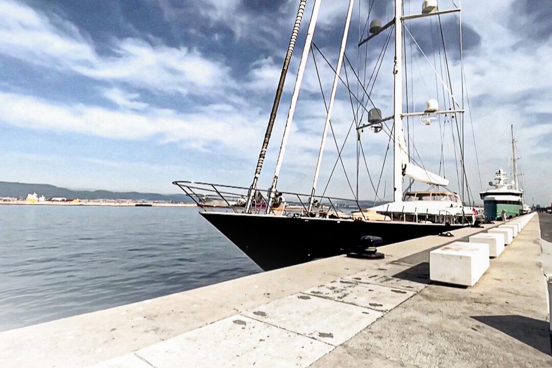 Italian Prosecutors Expand Probe of Bayesian Superyacht Sinking to 2 More Crew Members