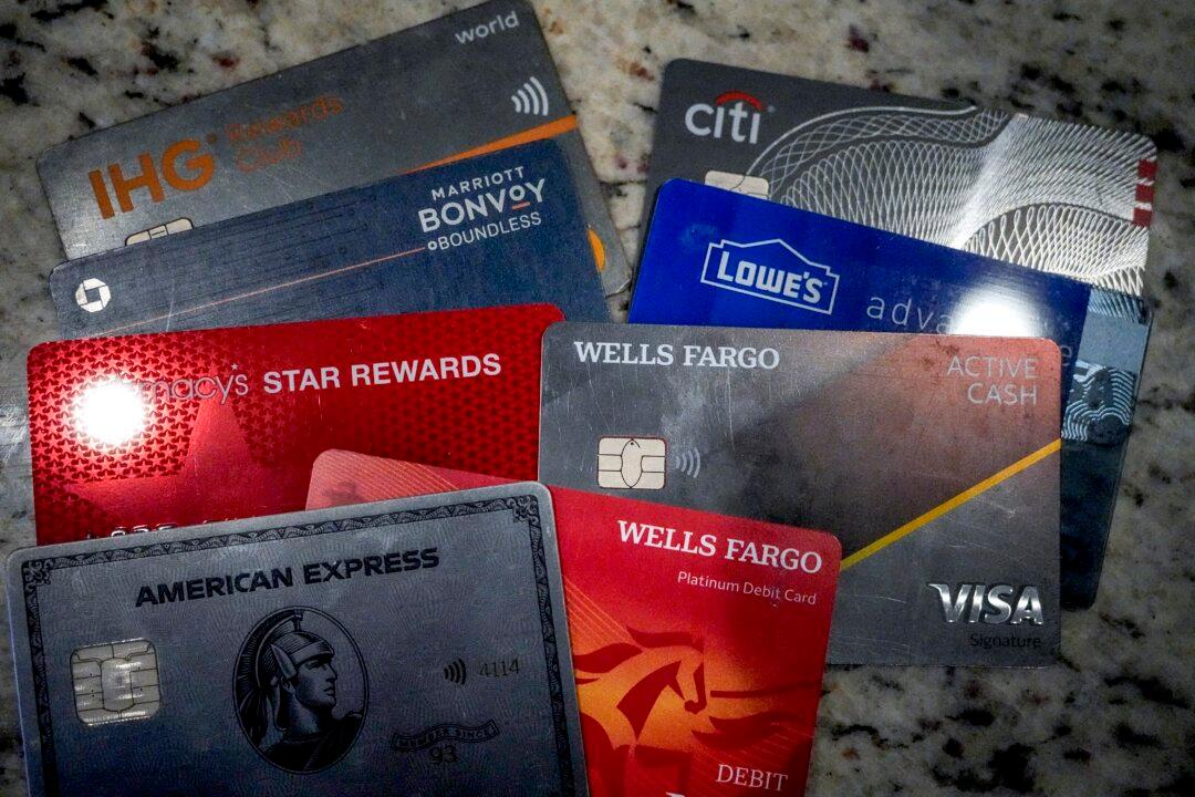 NRF Chief Economist Says Consumer Spending Is Delaying a Recession, But Some Analysts Are Less Optimistic