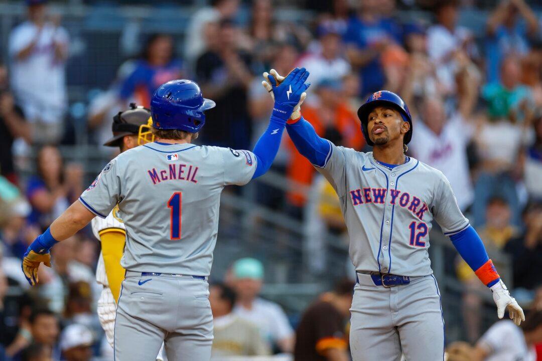 Francisco Lindor’s Grand Slam and Solo Shot Carry the Mets to a 7–1 Win Vs the Padres