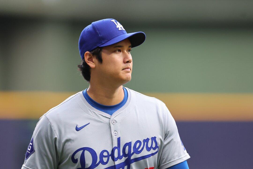 Shohei Ohtani Throws From Mound for First Time in Year