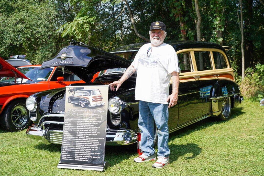 Orange County Antique Auto Club Hosts 50th Anniversary Car Show