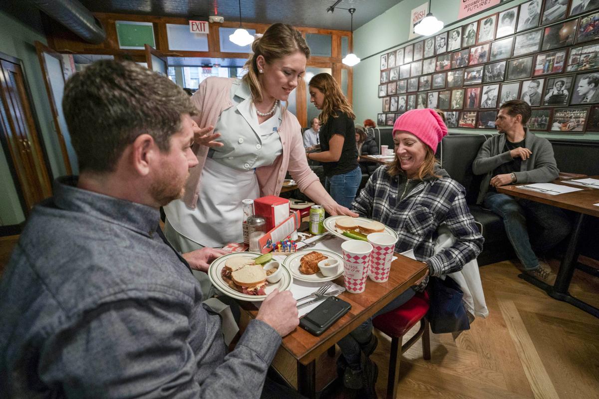 Appeals Court Strikes Down Federal Tipped Wages Rule